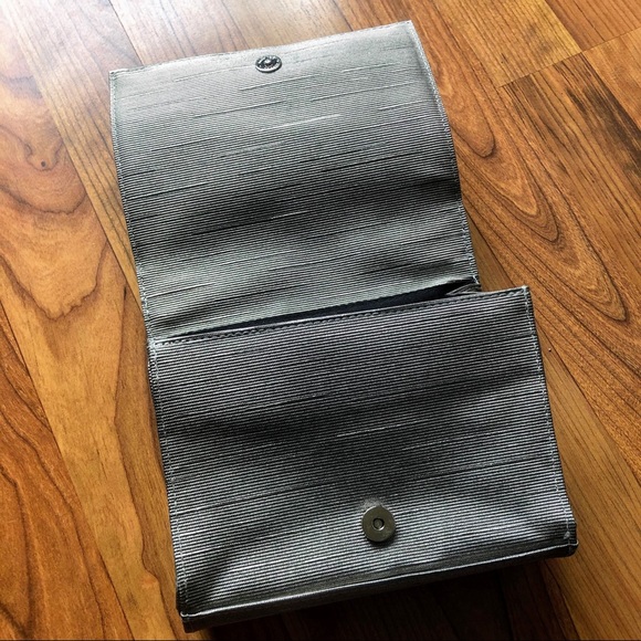 Lancome Silver Makeup / Cosmetics Bag w/ Mirrored Insert - Picture 3 of 7